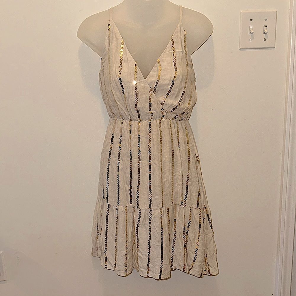 Southern Fried Chics Boutique Gold Beige Sequin Sheath Dress V-cut Small S NWT